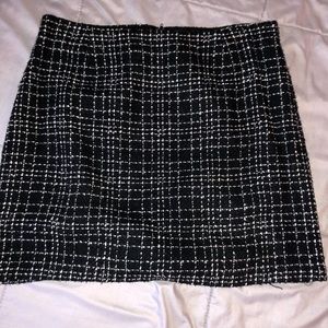 Tweed Mini Skirt 🖤